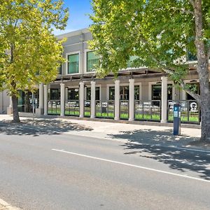 Sherbourne Terrace Hotel